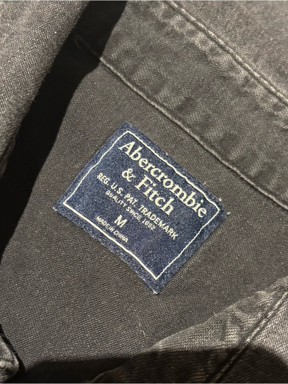 Abercrombie & Fitch Women’s Black Washed Denim Classic Button-Down - Picture 6 of 6